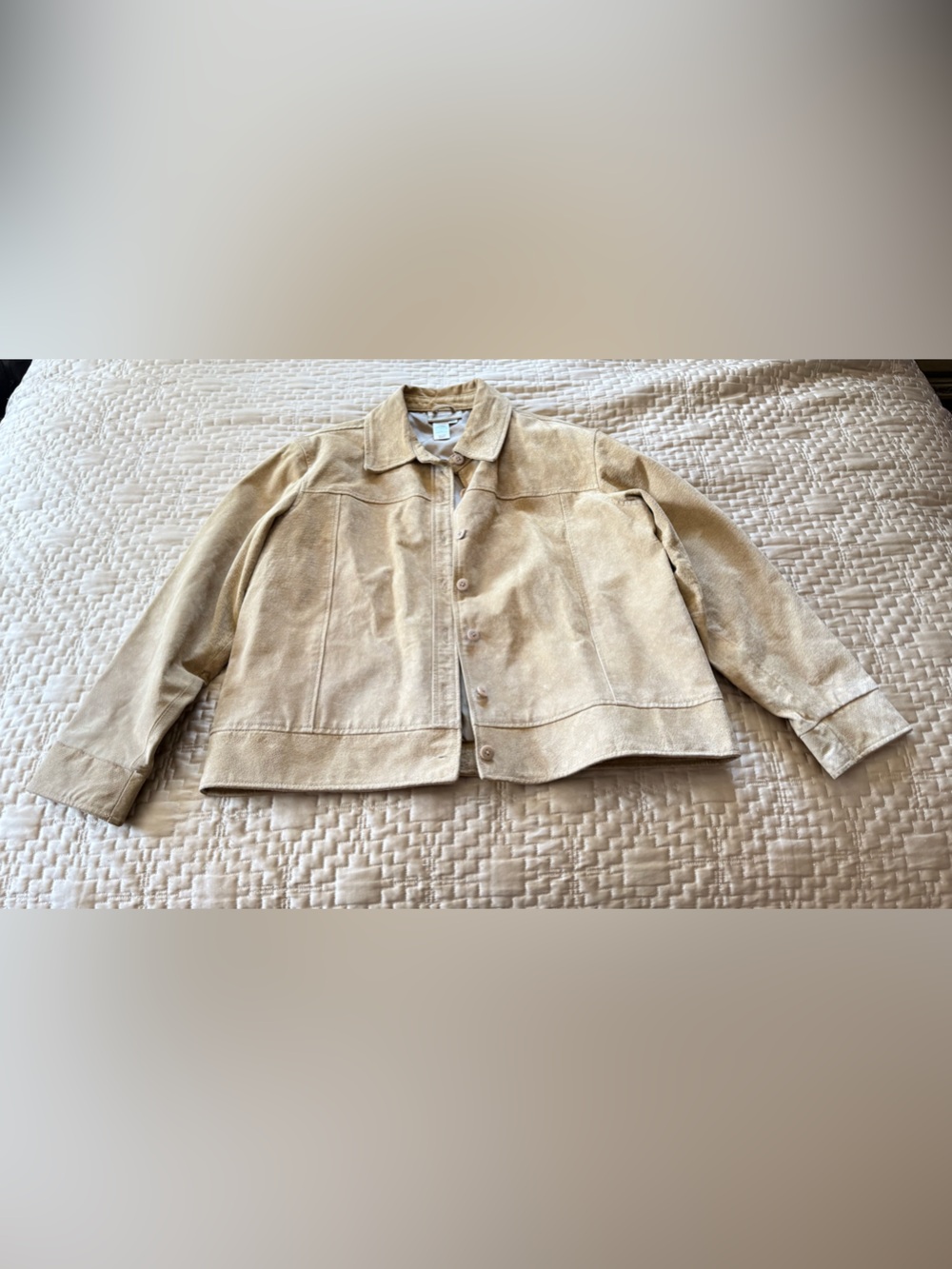 Women’s Coldwater Creek Beige Suede Leather Button-Front Jacket